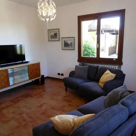 Detached Villa With Pool Within A Farm Ground, In Quiet Hillside *